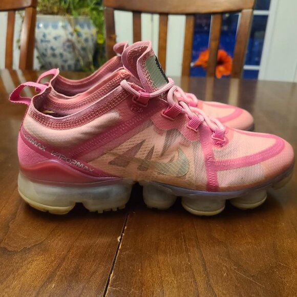Nike Air VaporMax 2019 Psychic Pink Woman's Size 6.5 - Picture 1 of 10